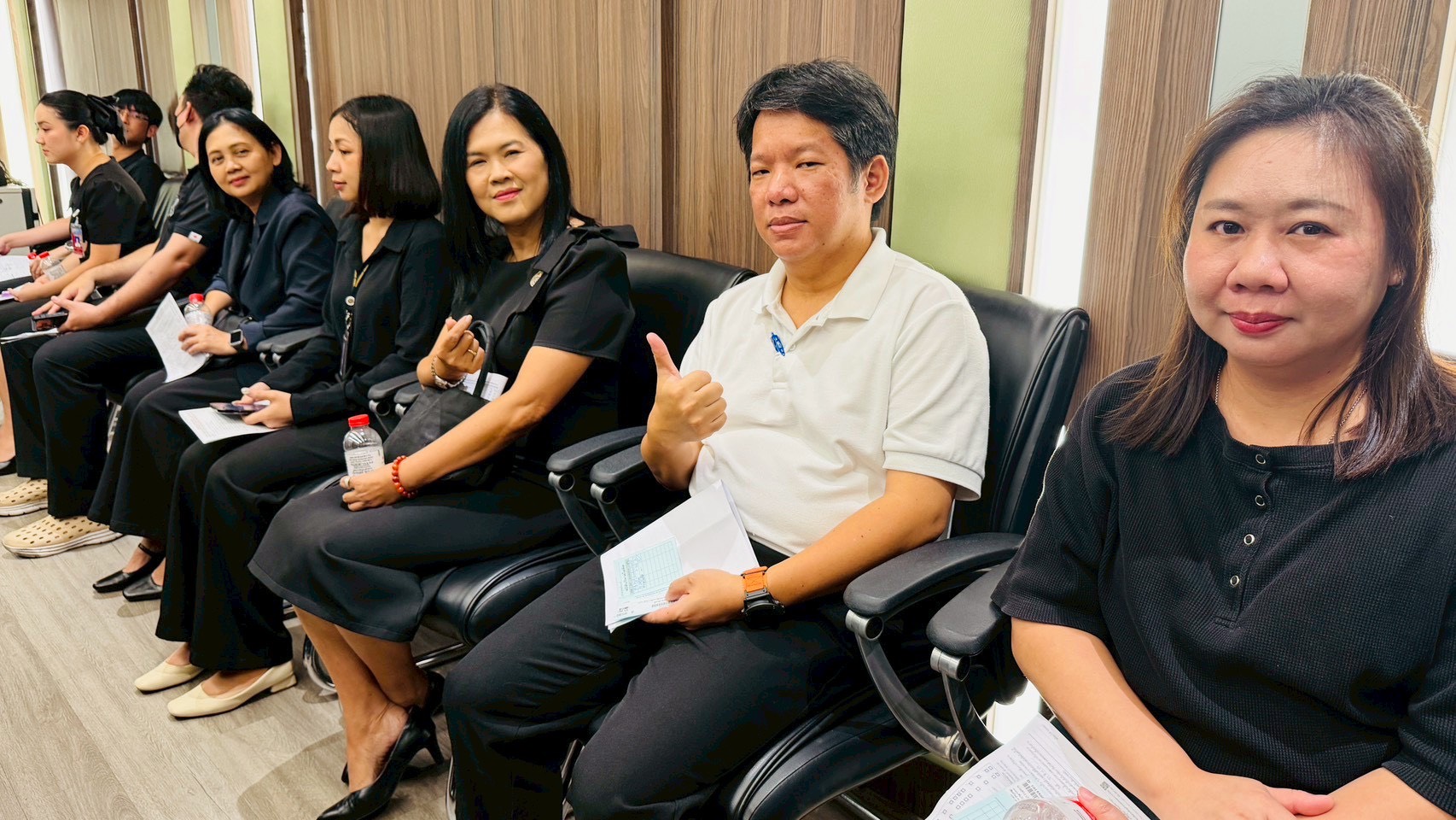 กิจกรรมจิตอาสาร่วมบริจาคโลหิตช่วยชีวิตเพื่อนมนุษย์ เนื่องในโอกาสวันสถาปนาสำนักนายกรัฐมนตรี ปีที่ 94